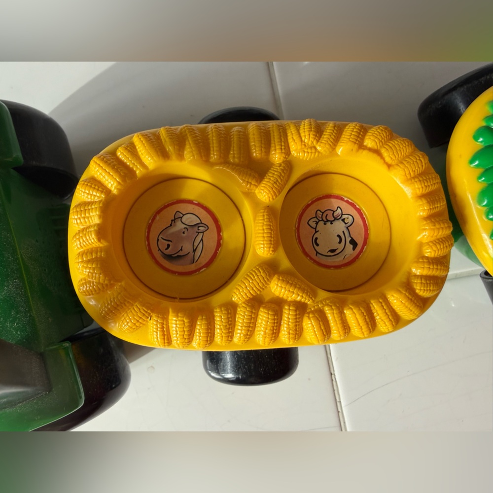 Vintage John Deere Pull-Along Animal Hayride Tractor Toy Tomy ERTL - No Sound - Picture 4 of 9